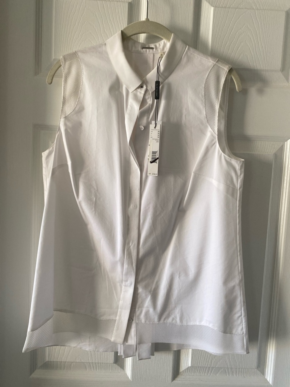 Elie Tahari White Sleeveless Button-Front Blouse